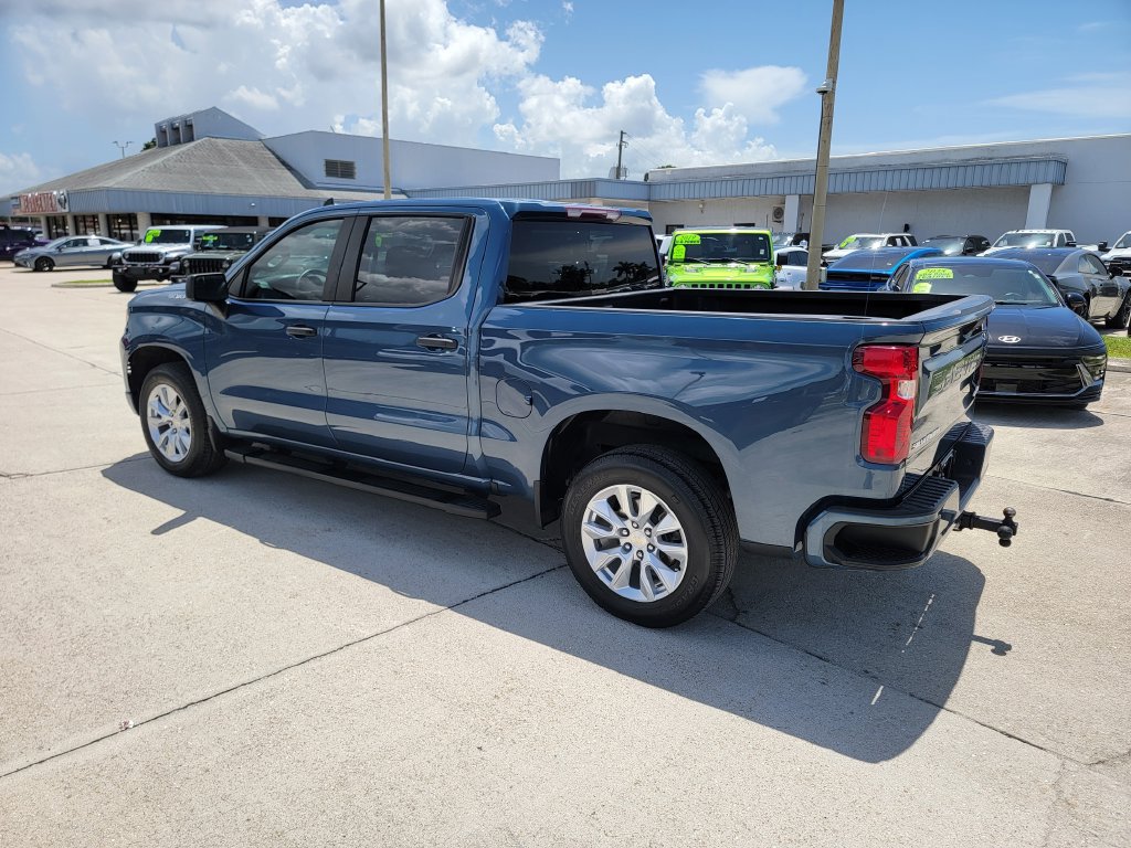 Used 2024 Chevrolet Silverado 1500 Custom RWD image 3