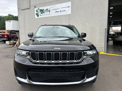 Used 2023 Jeep Grand Cherokee L Laredo AWD/4WD image 9