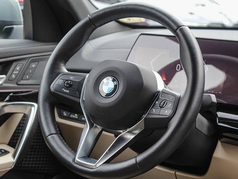 Certified 2025 BMW X2 xDrive28i w/ Convenience Package image 15