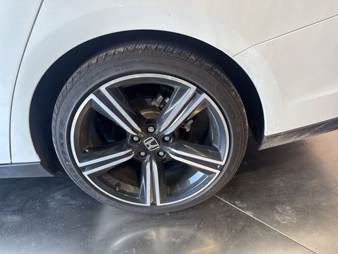 Used 2023 Honda Accord Sport image 10