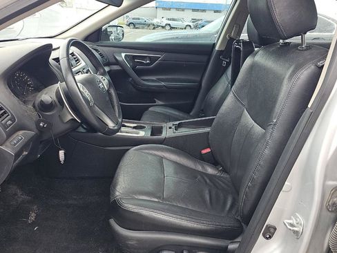 Used 2016 Nissan Altima 2.5 SR FWD image 7