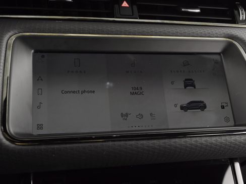 Used 2022 Land Rover Range Rover Evoque R-Dynamic S image 17