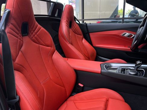 Used 2024 BMW Z4 M40i w/ Shadowloine Package RWD image 22