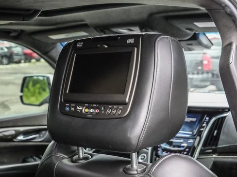 Used 2017 Cadillac Escalade Platinum AWD/4WD image 46