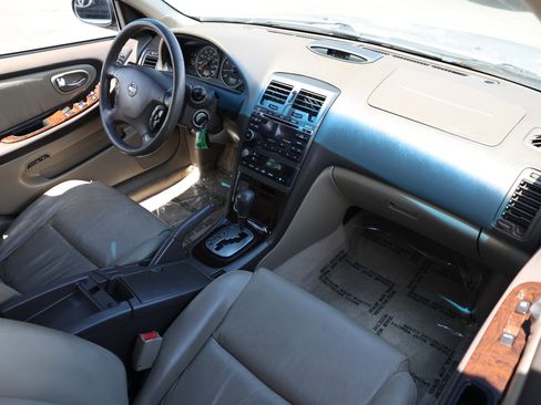 Used 2002 Nissan Maxima GLE FWD image 20