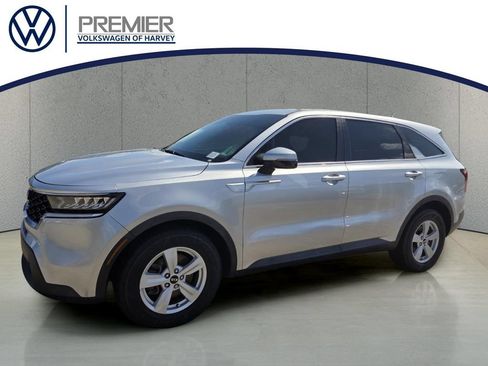 Used 2021 Kia Sorento LX FWD image 1