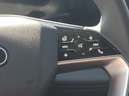 New 2025 Audi Q6 e-tron Premium Plus image 25