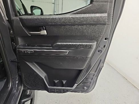 Certified 2025 Toyota Tacoma TRD Off-Road AWD/4WD image 31