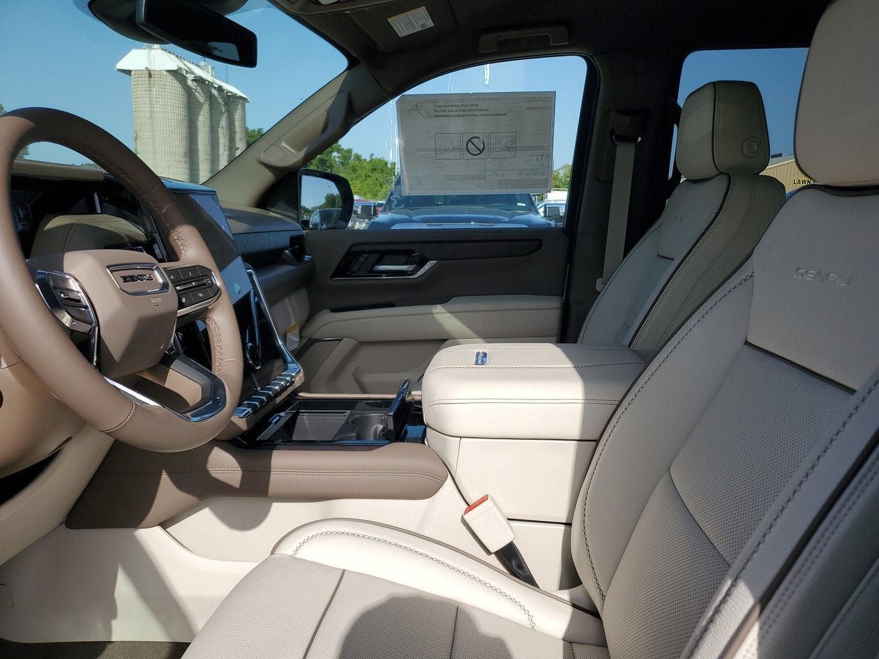 New 2026 GMC Yukon Denali RWD image 19