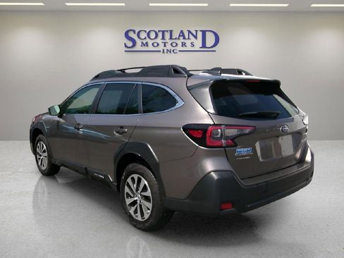 Used 2024 Subaru Outback Premium image 8