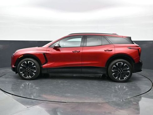 Used 2024 Chevrolet Blazer EV RS image 4