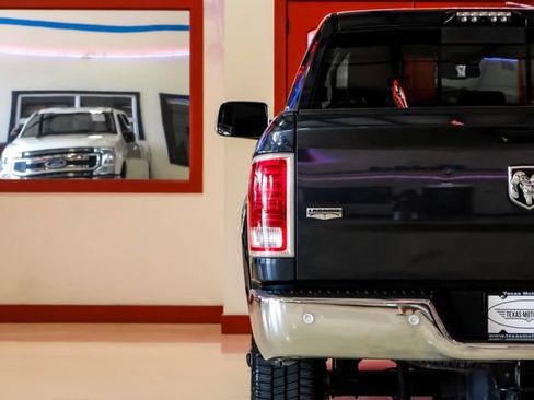 Used 2018 RAM 3500 Laramie w/ Convenience Group AWD/4WD image 49