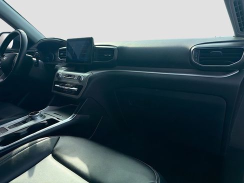 Certified 2023 Ford Explorer XLT w/ Equipment Group 202A image 35