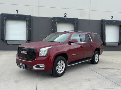 Used 2017 GMC Yukon XL SLT