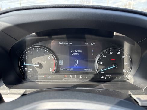 Used 2024 Ford Explorer XLT w/ Equipment Group 202A image 21