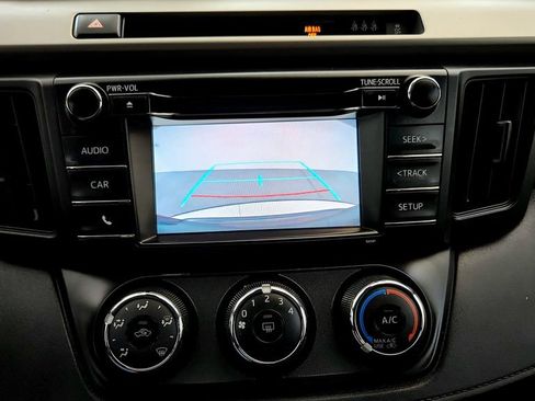 Used 2017 Toyota RAV4 LE w/ All Weather Liner Package AWD/4WD image 31