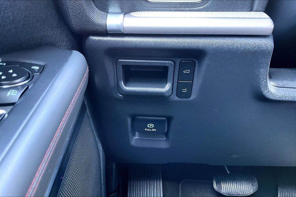 Used 2025 Ford Expedition Active RWD image 38