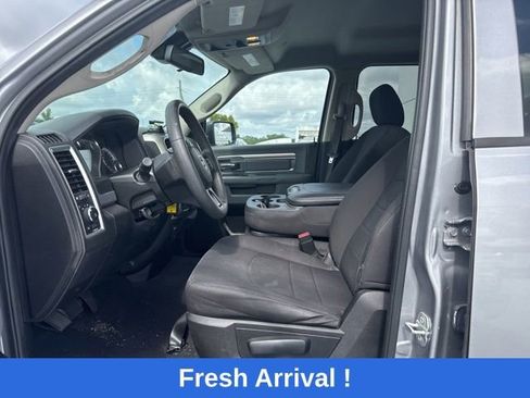Used 2019 RAM 1500 Classic Warlock w/ Electronics Group AWD/4WD image 2