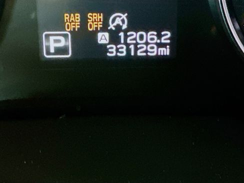 Used 2025 Subaru Outback Onyx Edition image 18