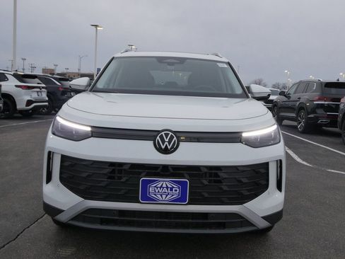 New 2026 Volkswagen Tiguan SE AWD/4WD image 30