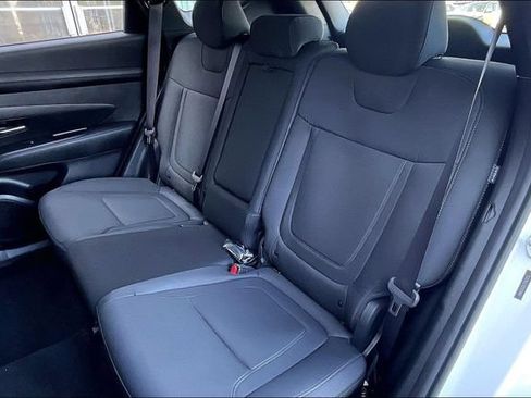 Certified 2026 Hyundai Tucson SE FWD image 28