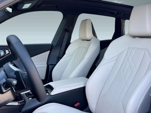 Used 2026 BMW X3 xDrive30 w/ Premium Package image 5