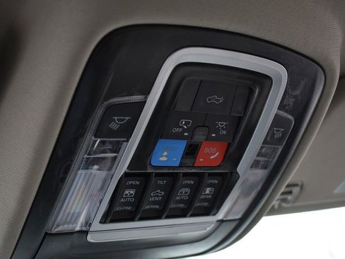 New 2026 RAM 1500 Laramie AWD/4WD image 24