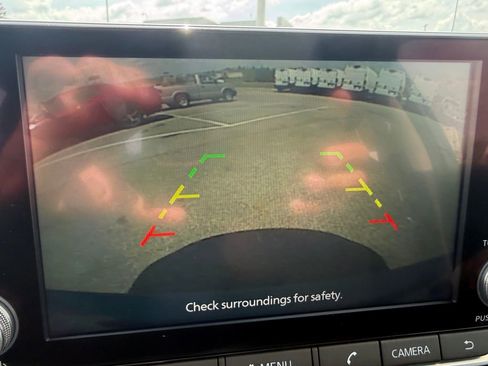 Used 2025 Nissan Sentra SV FWD image 20