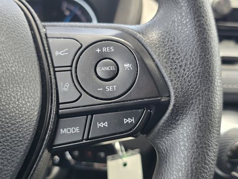 Certified 2023 Toyota RAV4 LE AWD/4WD image 29