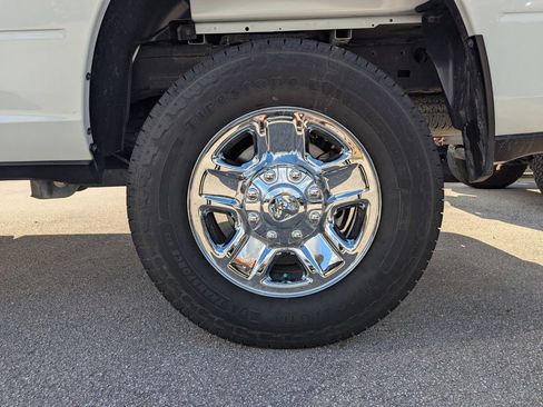 Used 2024 RAM 2500 Tradesman w/ Chrome Appearance Group image 15