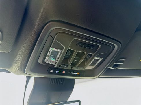 Used 2022 GMC Sierra 1500 Denali w/ Technology Package image 34