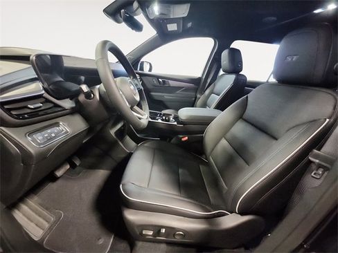 New 2026 Buick Enclave Sport Touring w/ Power Package image 9