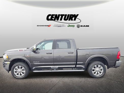 Used 2024 RAM 2500 Limited AWD/4WD image 7