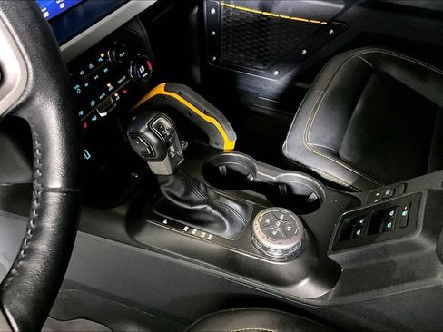 Used 2023 Ford Bronco Badlands AWD/4WD image 13