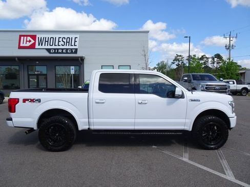 Used 2018 Ford F150 Lariat w/ Equipment Group 502A Luxury image 3
