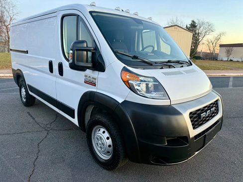 Used 2021 RAM ProMaster 2500 w/ Interior LED Lighting Group image 3