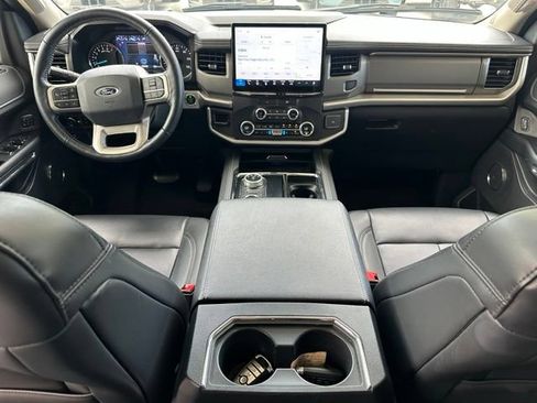 Used 2023 Ford Expedition Max XLT AWD/4WD image 4