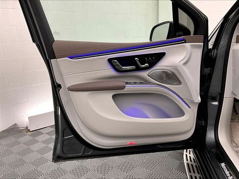 Certified 2024 Mercedes-Benz EQS 450+ SUV image 24