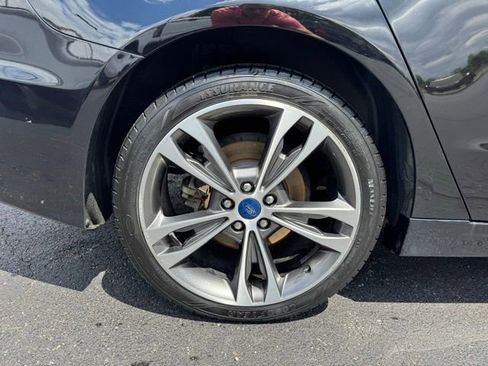 Used 2020 Ford Fusion Titanium AWD/4WD image 21