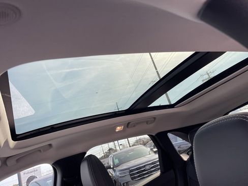 New 2026 Ford Escape SE image 17