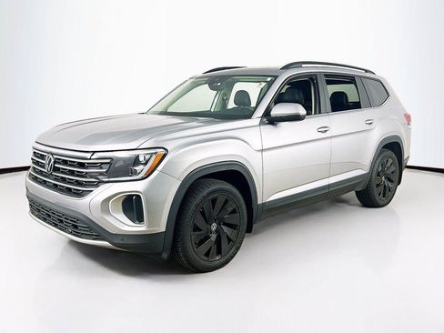 Certified 2024 Volkswagen Atlas SE w/ Panoramic Sunroof Package AWD/4WD image 1
