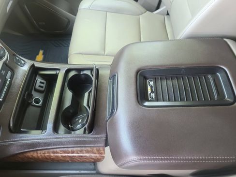 Used 2017 Chevrolet Tahoe Premier image 15