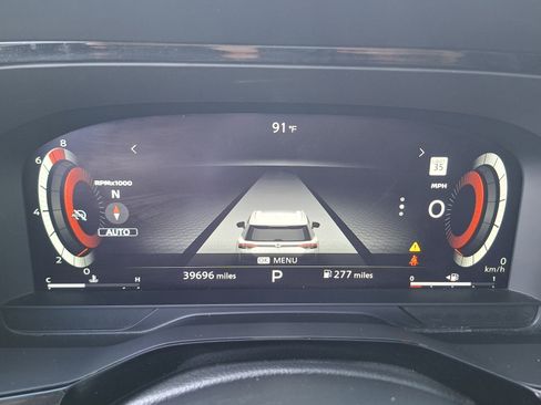 Certified 2023 Nissan Pathfinder Platinum AWD/4WD image 12