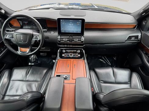Used 2019 Lincoln Navigator Reserve w/ Cargo Package AWD/4WD image 19