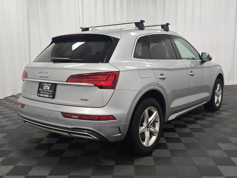 Used 2023 Audi Q5 2.0T Premium w/ Convenience Package image 6
