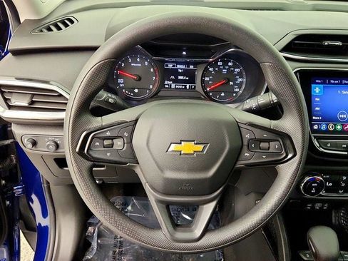 Used 2022 Chevrolet TrailBlazer LT w/ Convenience Package AWD/4WD image 13