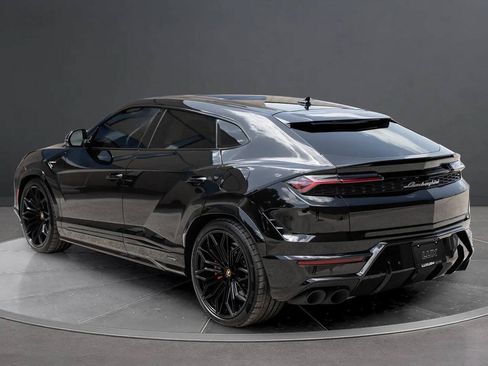 Used 2025 Lamborghini Urus SE AWD/4WD image 6