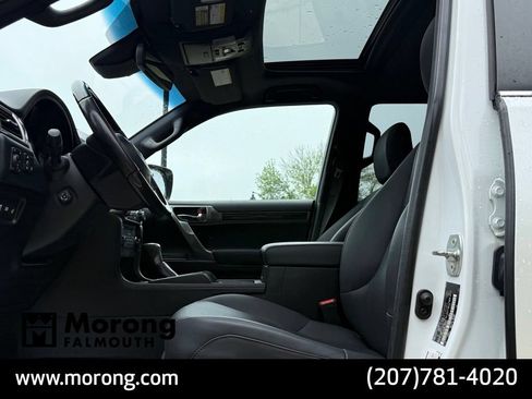 Used 2022 Lexus GX 460 Premium w/ Accessory Package AWD/4WD image 30