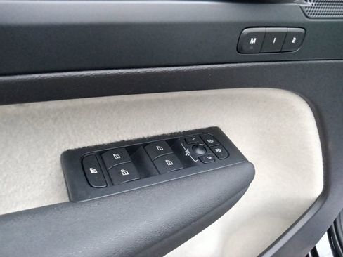 Used 2023 Volvo XC40 B5 Plus w/ Driver Assist Package image 12