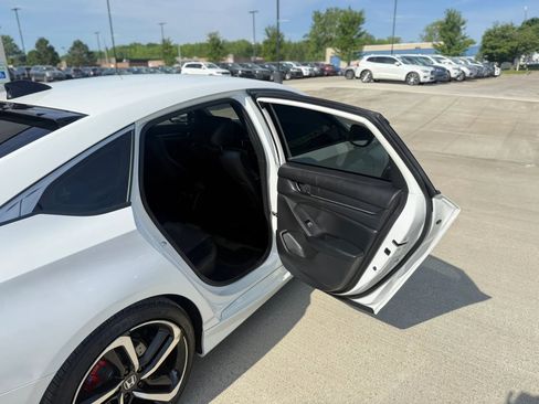 Used 2021 Honda Accord Sport image 21